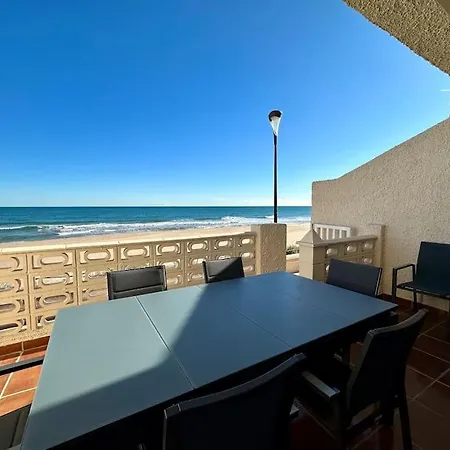 Villa Breathtaking Beachfront House Sueca