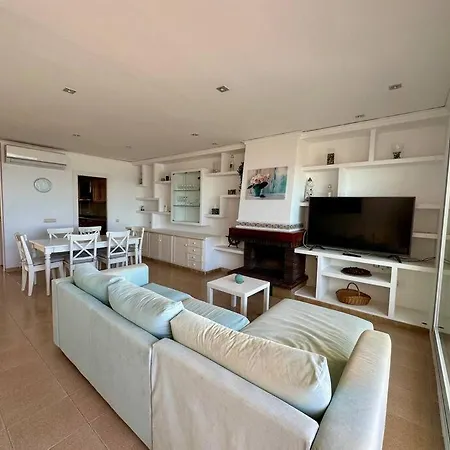 Breathtaking Beachfront House Villa *