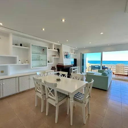 Villa Breathtaking Beachfront House Sueca