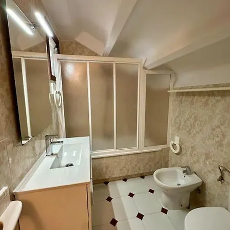 Breathtaking Beachfront House Villa *