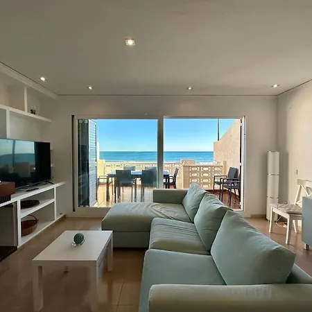 Breathtaking Beachfront House Villa